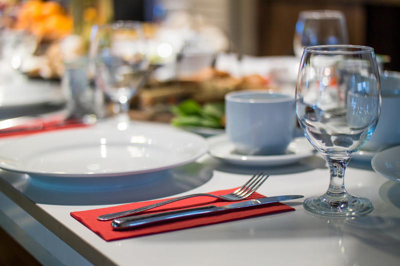 אבזור אירוע קטן בקלות - פתרונות השכרת ציוד חכמים